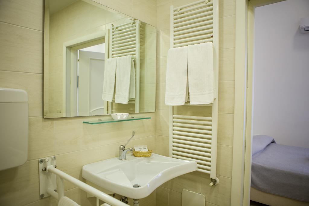 B&B Palazzo Ruffo Di Bagnara Napoli Bagian luar foto